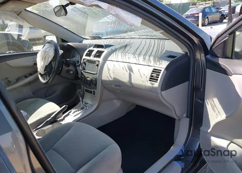 2013 Toyota Corolla Le z USA, uszkodzony, nr VIN 2T1BU4EE3DC059127